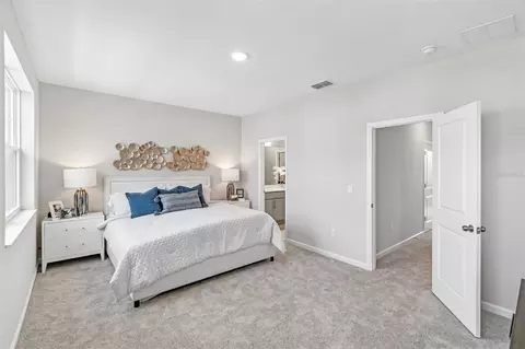 Bedroom - 1402 Mount Royal Dr, Saint Cloud, FL 34771 photo 6 of 9