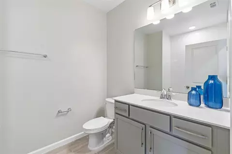 Bath - 1402 Mount Royal Dr, Saint Cloud, FL 34771 photo 2 of 4