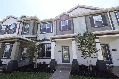 1402 Mount Royal Dr, Saint Cloud, FL 34771