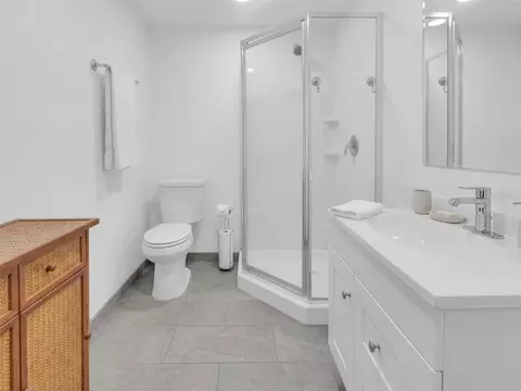 Bath - 2600 Euston Rd, Winter Park, FL 32789 photo 1 of 5