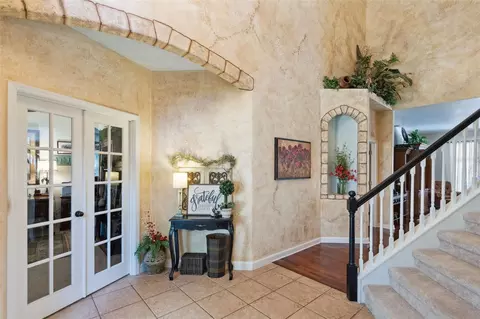 Entry Way - 3304 Beazer Dr, Ocoee, FL 34761 photo 3 of 7