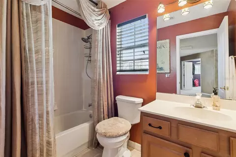 Bath - 3304 Beazer Dr, Ocoee, FL 34761 photo 6 of 6