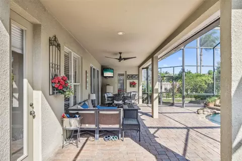 Exterior - 3304 Beazer Dr, Ocoee, FL 34761 photo 6 of 9