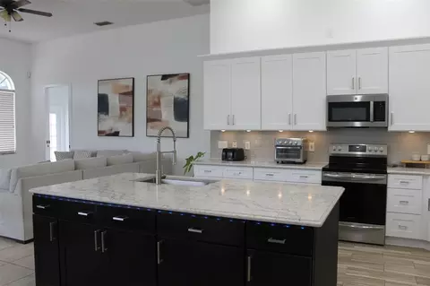 Kitchen - 4529 Caesar Ave, Orlando, FL 32833 photo 3 of 8