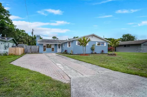 9151 Fairweather Dr, Largo, FL 33773