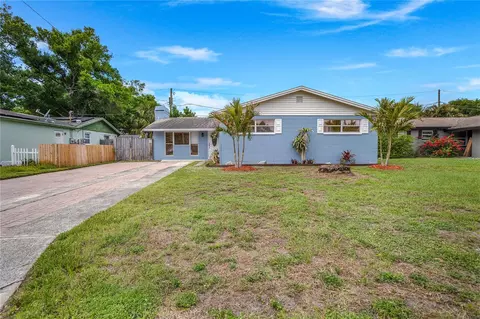9151 Fairweather Dr, Largo, FL 33773