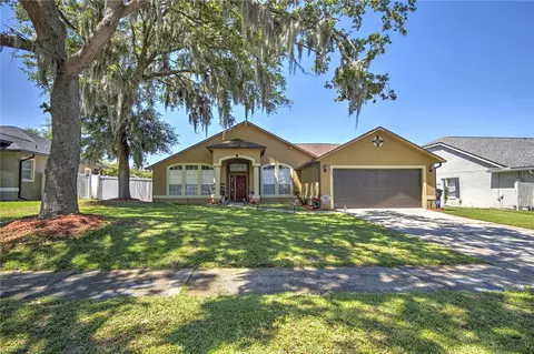684 Yorkshire Dr, Oviedo, FL 32765