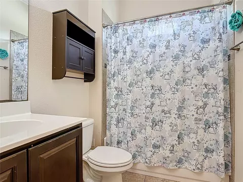 Bath - 4441 Deer Run Rd, Saint Cloud, FL 34772 photo 4 of 7