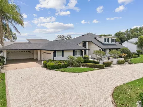 Exterior - 4301 Down Point Ln, Windermere, FL 34786 photo 2 of 11