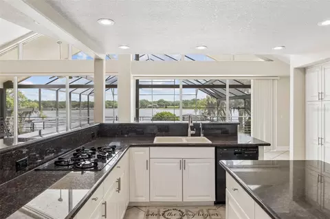 Kitchen - 4301 Down Point Ln, Windermere, FL 34786 photo 1 of 7