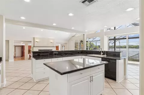Kitchen - 4301 Down Point Ln, Windermere, FL 34786 photo 3 of 7