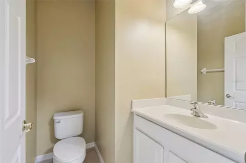 Bath - 722 Chacall Loop, Mount Dora, FL 32757 photo 3 of 4