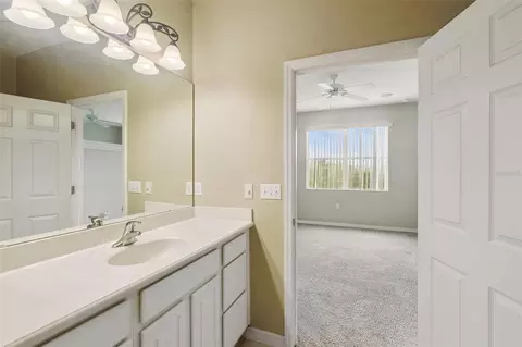 Bath - 722 Chacall Loop, Mount Dora, FL 32757 photo 2 of 4