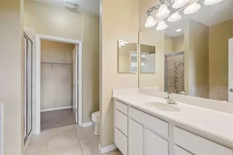 Bath - 722 Chacall Loop, Mount Dora, FL 32757 photo 1 of 4