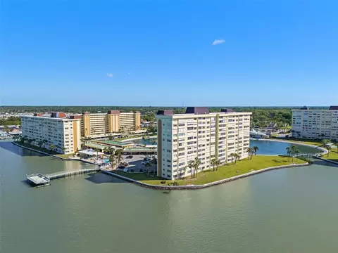4775 Cove Cir #103, Saint Petersburg, FL 33708