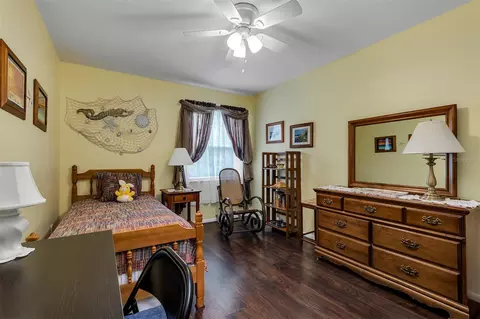 Bedroom - 406 Sterling Lake Dr, Ocoee, FL 34761 photo 6 of 9