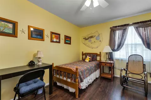 Bedroom - 406 Sterling Lake Dr, Ocoee, FL 34761 photo 7 of 9