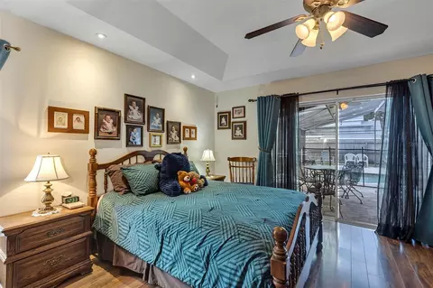 Bedroom - 406 Sterling Lake Dr, Ocoee, FL 34761 photo 2 of 9