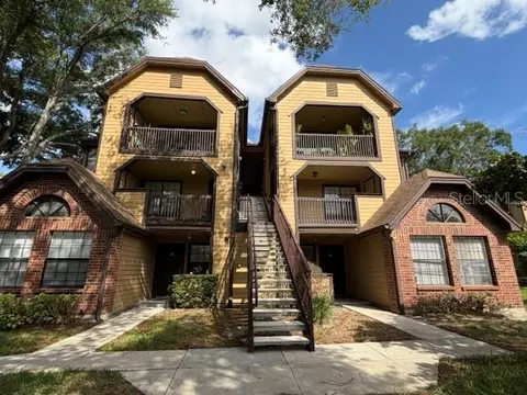 355 Lakepointe Dr #304, Altamonte Springs, FL 32701