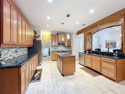Kitchen - 2643 Cabernet Cir, Ocoee, FL 34761 photo 3 of 7