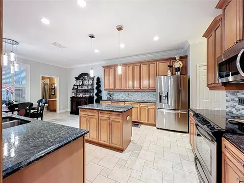 Kitchen - 2643 Cabernet Cir, Ocoee, FL 34761 photo 4 of 7