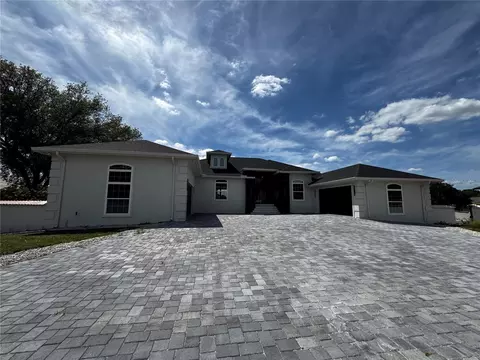 10843 Lakeshore Dr, Clermont, FL 34711