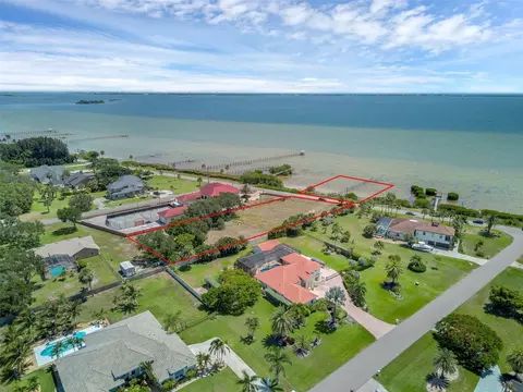 5715 S Tropical Trl, Merritt Island, FL 32952