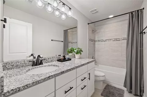 Bath - 1623 Regal River Cir, Ocoee, FL 34761 photo 3 of 5