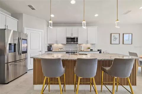 Kitchen - 1623 Regal River Cir, Ocoee, FL 34761 photo 2 of 6