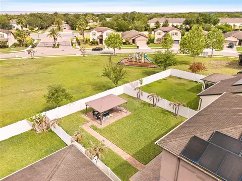 View/Area - 1623 Regal River Cir, Ocoee, FL 34761 photo 3 of 8