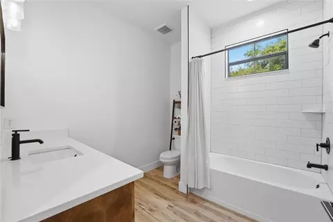 Bath - 4730 Quail Roost Rd, Saint Cloud, FL 34772 photo 2 of 4
