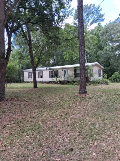 13600 NE 166th St, Fort Mc Coy, FL 32134