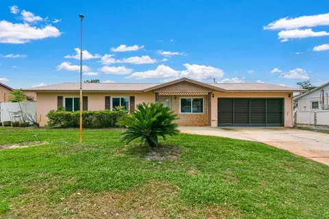 3245 Heather Dr, Titusville, FL 32796