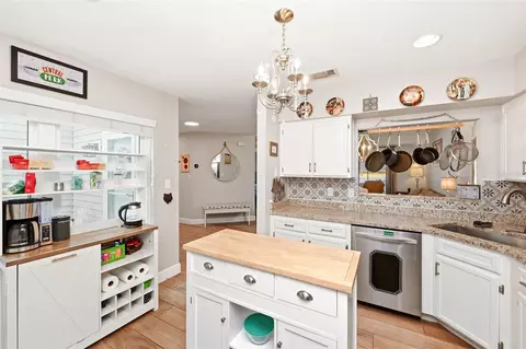 Kitchen - 500 Withers Ct, Ocoee, FL 34761 photo 3 of 3