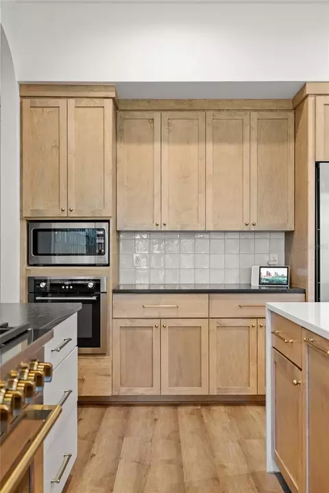 Kitchen - 2034 Mcmichael Rd, Saint Cloud, FL 34771 photo 5 of 6