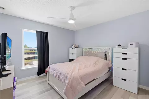 Bedroom - 2150 Sandridge Cir, Eustis, FL 32726 photo 4 of 5