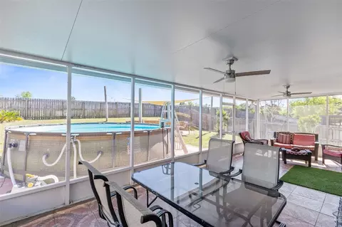 Exterior - 2150 Sandridge Cir, Eustis, FL 32726 photo 3 of 8