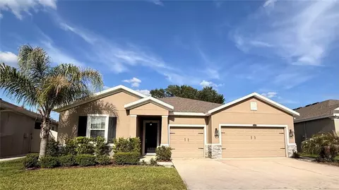 10800 Laxer Cay Loop, San Antonio, FL 33576