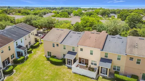 View/Area - 661 Fortanini Cir, Ocoee, FL 34761 photo 3 of 16
