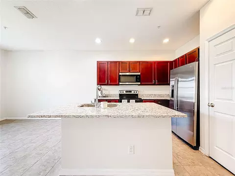 Kitchen - 661 Fortanini Cir, Ocoee, FL 34761 photo 2 of 6