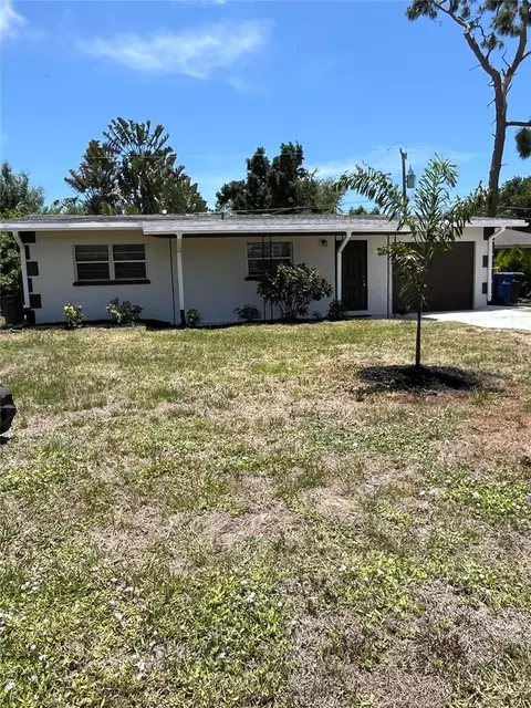 161 Stanford Rd, Venice, FL 34293