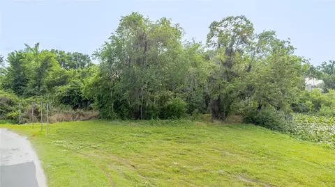 N Seminole Lake Blvd, Plant City, FL 33563