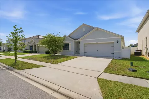 1823 Bluepoint St, Saint Cloud, FL 34771