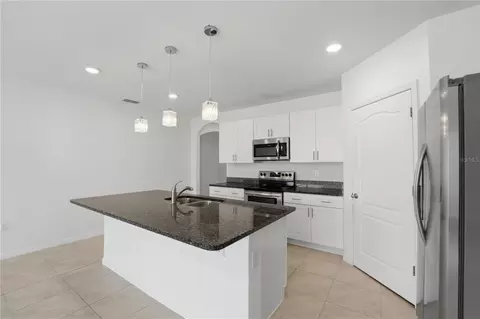 Kitchen - 1823 Bluepoint St, Saint Cloud, FL 34771 photo 3 of 4