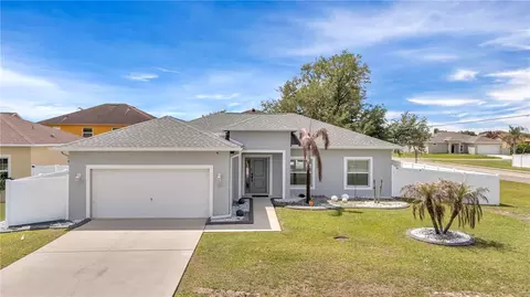 100 Aurora Ln, Kissimmee, FL 34758