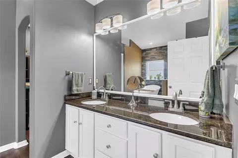 Bath - 3245 Countryside View Dr, Saint Cloud, FL 34772 photo 4 of 6