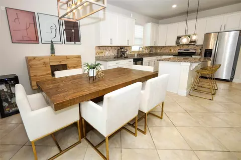 Dining - 2190 Bur Oak Blvd, Saint Cloud, FL 34771 photo 2 of 2