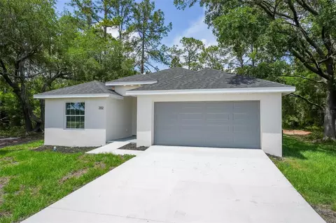 Exterior - 2132 Pine Meadows Golf Course Rd, Eustis, FL 32726 photo 2 of 4