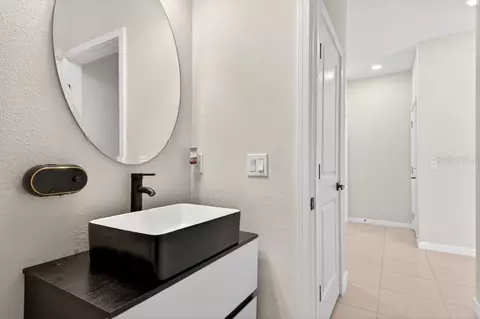 Bath - 1631 Groveline Rd, Saint Cloud, FL 34771 photo 1 of 9