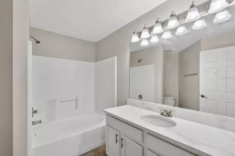 Bath - 3815 Kyle Dr, Saint Cloud, FL 34772 photo 2 of 4